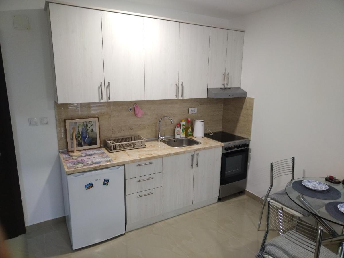 Apartman N Srebrno jezero Ostrovo Exteriér fotografie