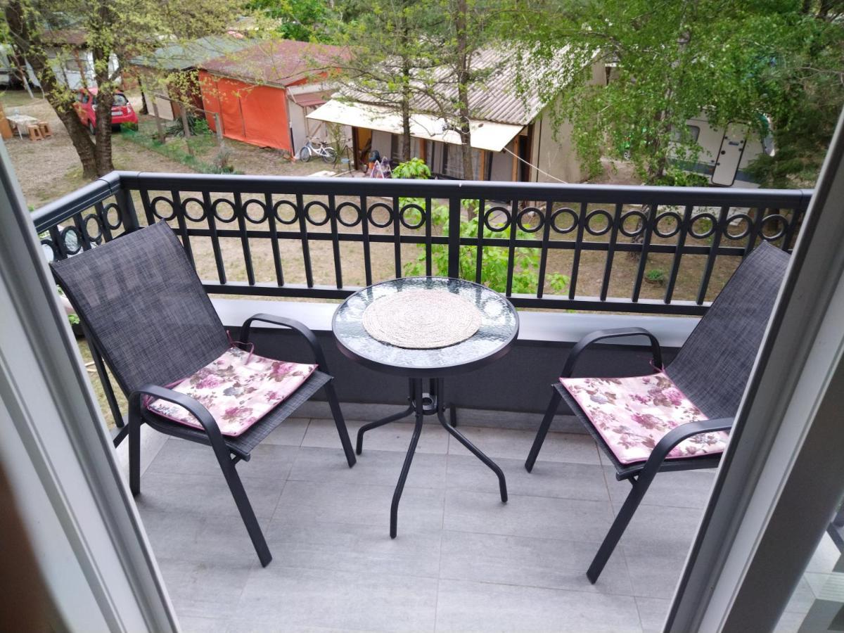 Apartman N Srebrno jezero Ostrovo Exteriér fotografie